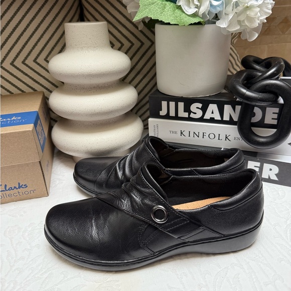 Clarks Black Slip-On Loafers with Comfort Design - Picture 2 of 9